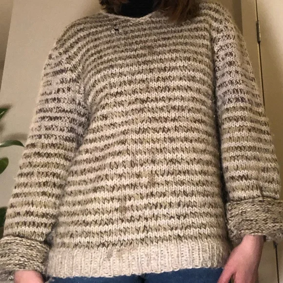 Vintage hand knit striped wool sweater - Picture 6 of 10